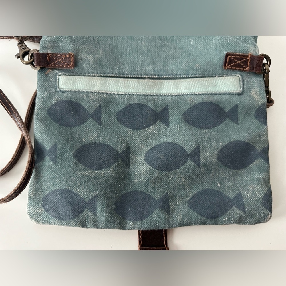 Mona B Upcycled Canvas Leather Strap Crossbody Bag Fish Print Boho  Clutch Purse - Picture 5 of 7